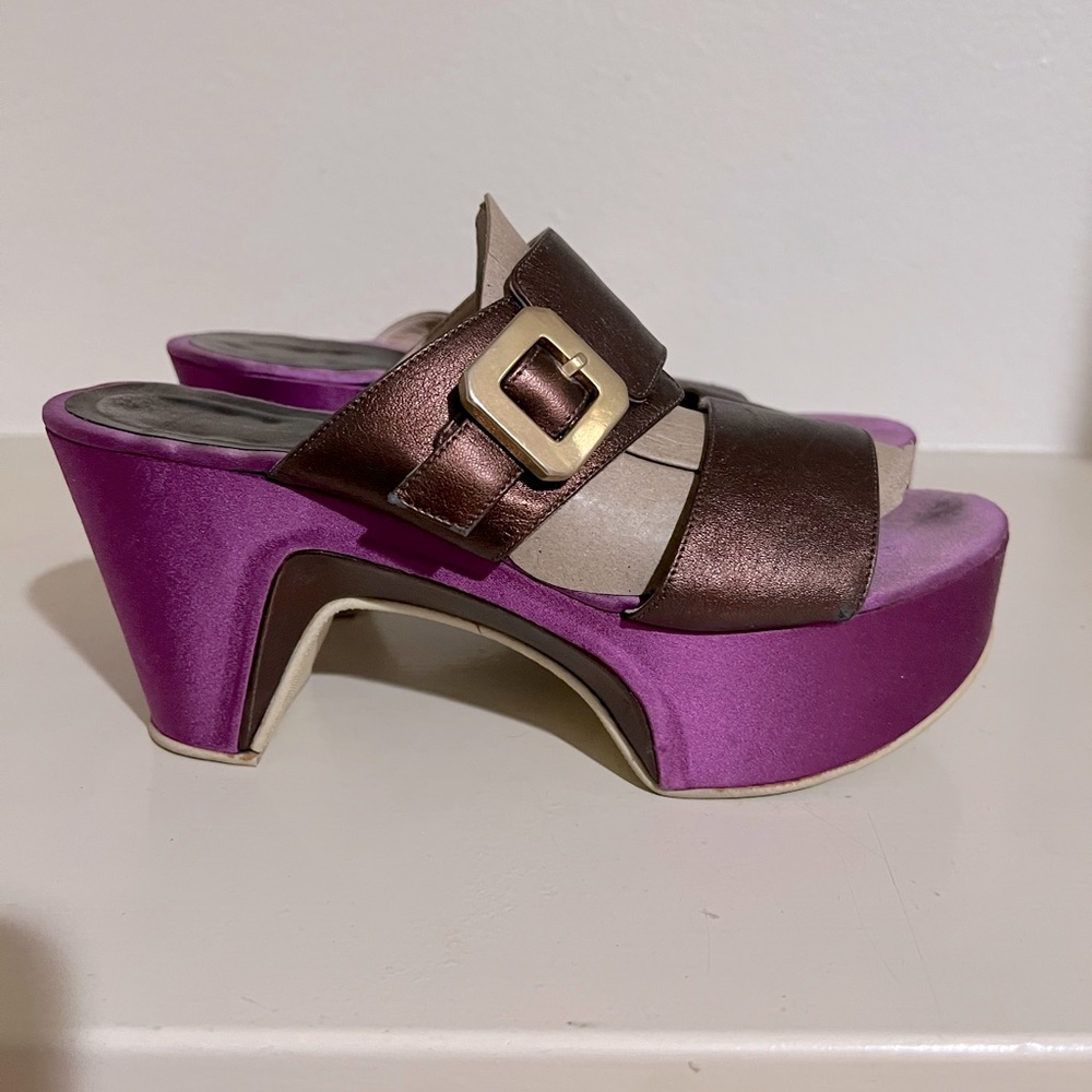 Marc by Marc Jacobs. FABULOUS! Copper leather purple satin platform clogs.